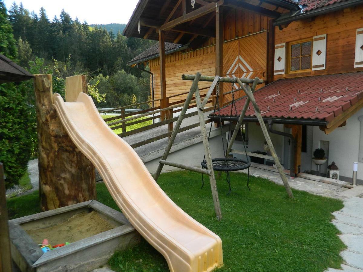 Reiters-Ferienhaus Russbach am Pass Gschütt Exterior foto
